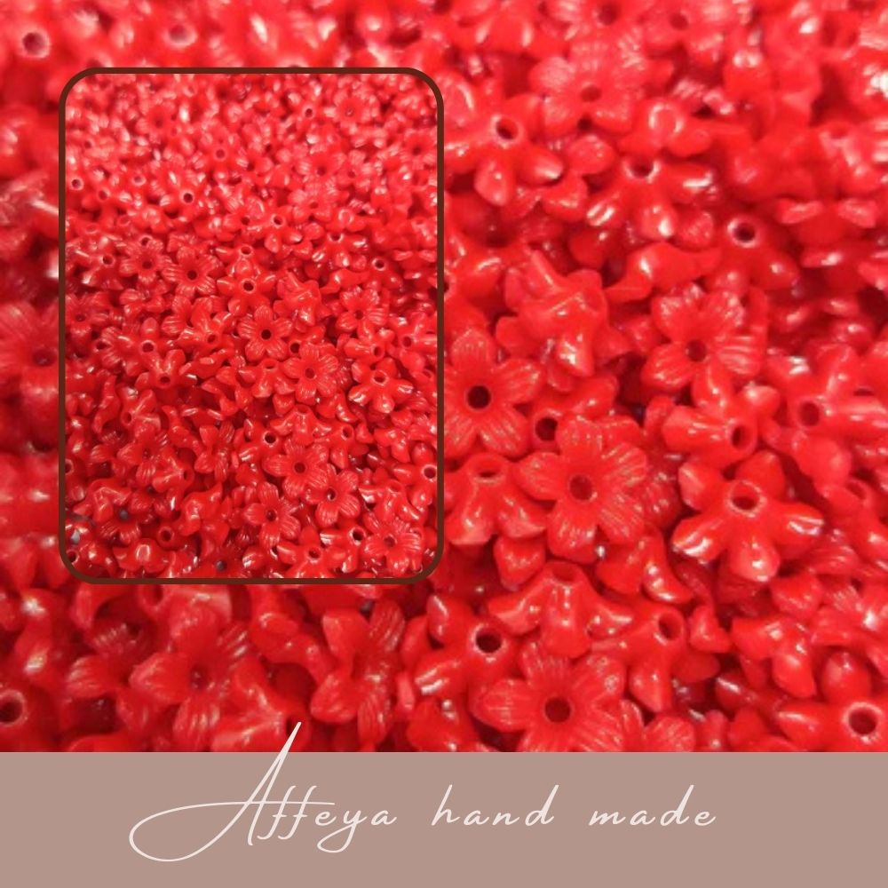 Мъниста за мартеници - "Бели шапчици"