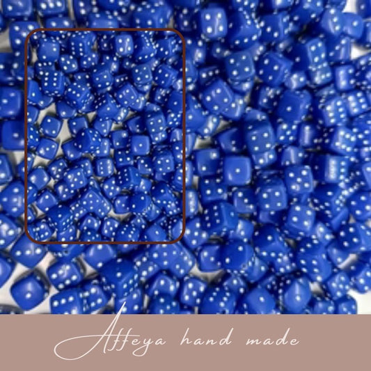 Мъниста за мартеници - "Зарчета"