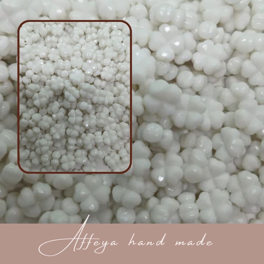 Мъниста за мартеници - "Детелини"