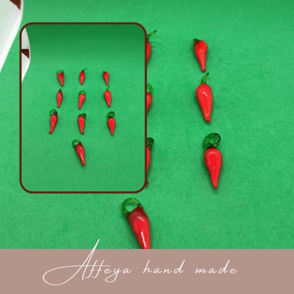 Стъклени червени чушчици - 10 броя.