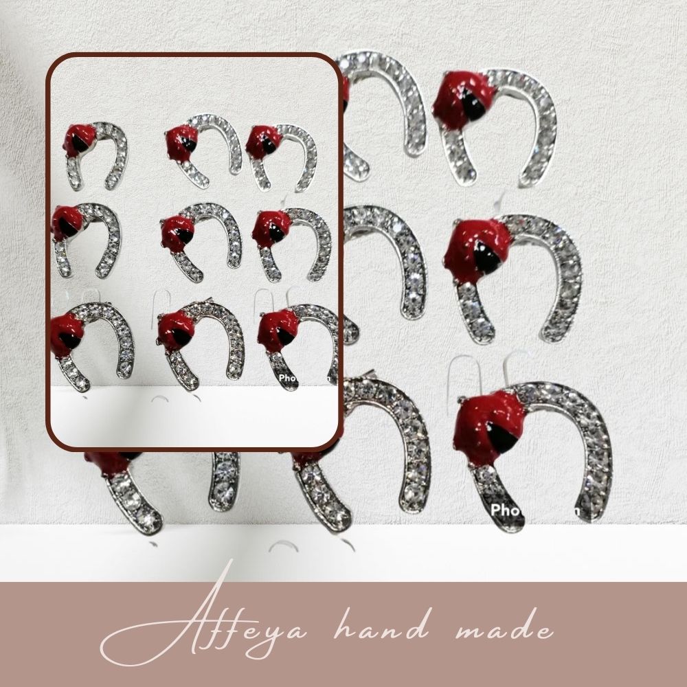 12 броя брошки "Подкова с детелина"