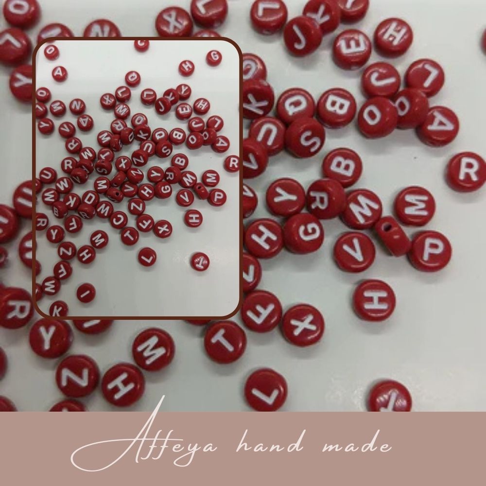 Мъниста за мартеници - "Червени букви"