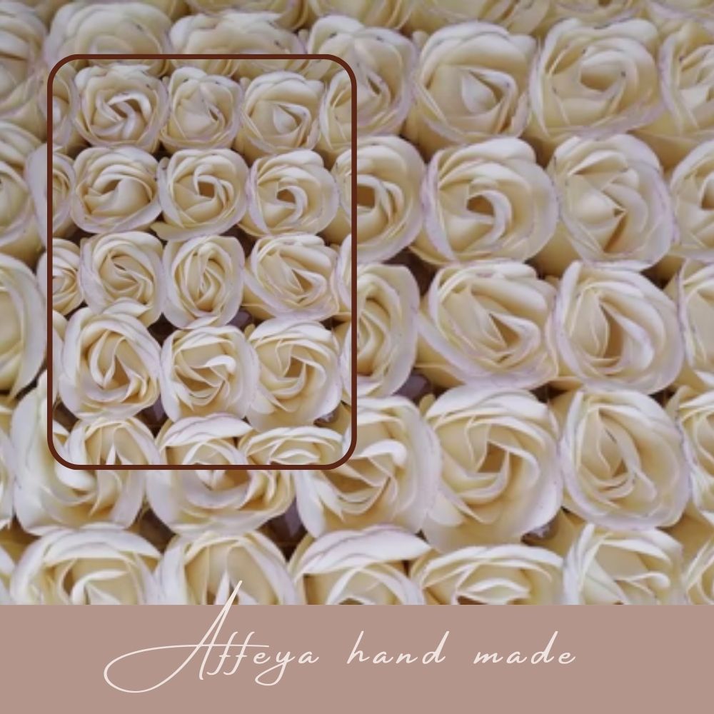 Кутия сапунени рози - 4 цвята