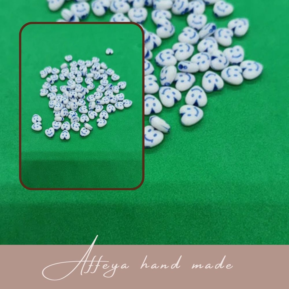 Мъниста за мартеници - "Бели усмивки сърце"