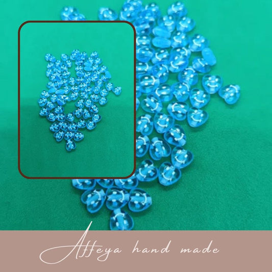 Мъниста за мартеници - "Сини стъклени усмивки"