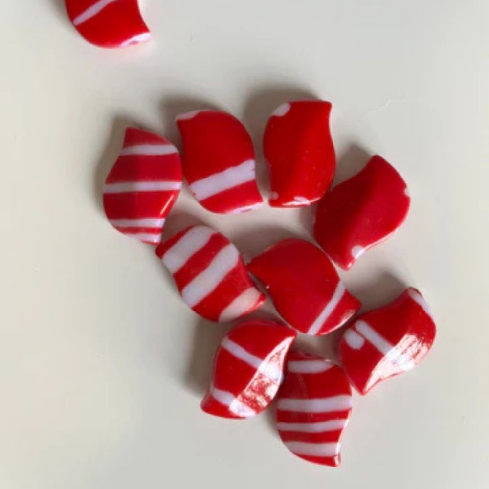 Червени мъниста за декорация на гривни