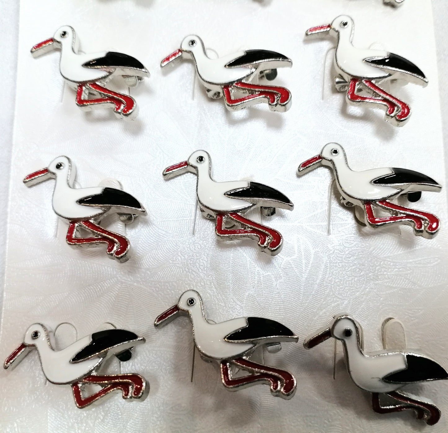 12 броя брошки "Щъркел"