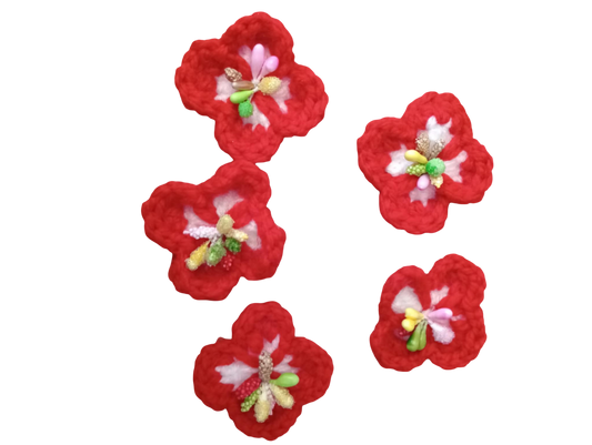 Цветя  5 броя за декорация тип детелина