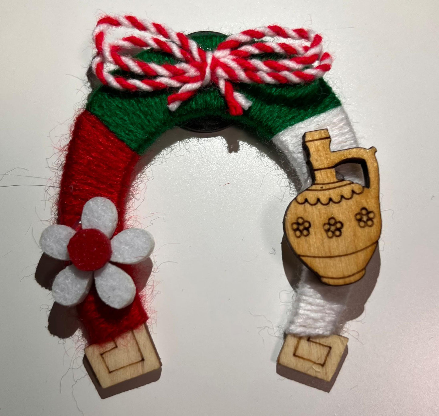 Мартеница подкова микс български мотиви.