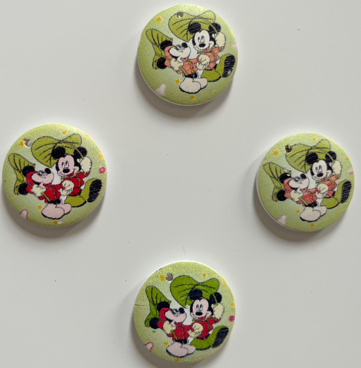 Мики и мини маус - пластмасови кргъчета за декорация 10 броя в пакет