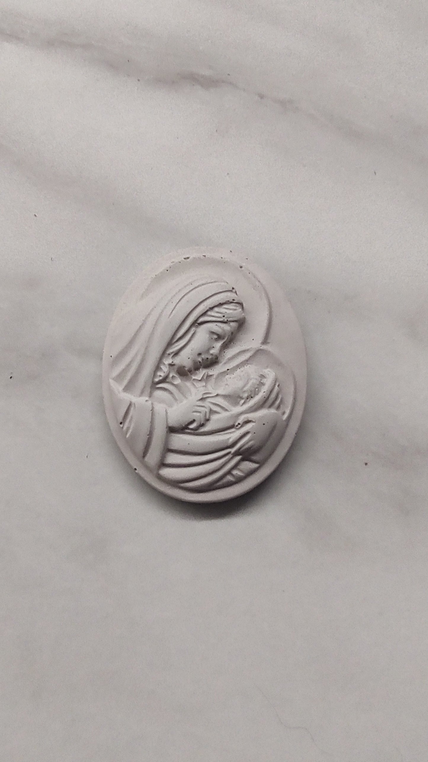 Безцветни Релиогиозни гипсови фигурки кат. №10